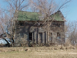 Old farmhouse on Route 12 between Alex Bay and the TI Bridge